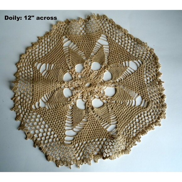 3 Doilies Doily Crocheted Doily Ecru Vintage Doilies B214 - Picture 4 of 4